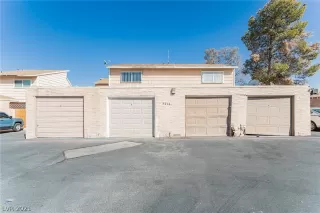 Photo #4: 2341126 Listing 