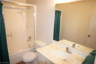 Photo #4: 2341152 Listing