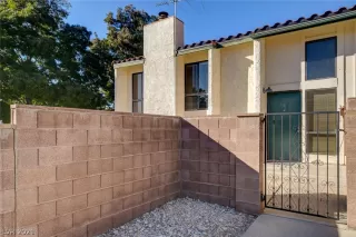 Photo #2: 2341156 Listing 