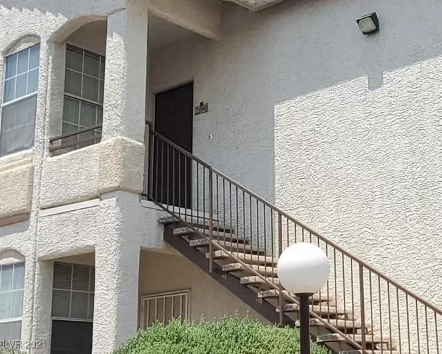 MLS: 2341186 Condo For Sale