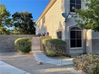 Photo #5: 2341227 Listing