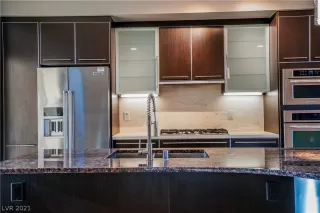 Photo #2: 2341246 Listing 