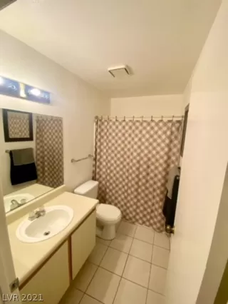 Photo #5: 2341268 Listing