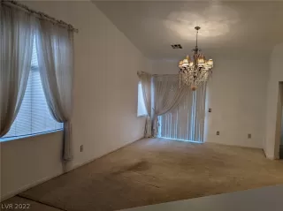 Photo #4: 2341293 Listing 