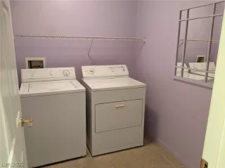 Photo #5: 2341293 Listing 