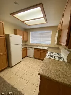 Photo #5: 2341313 Listing