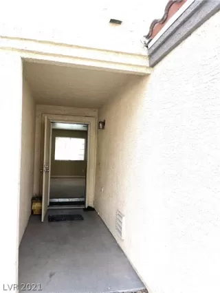 Photo #1: 2341331 Listing