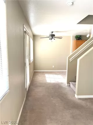 Photo #3: 2341331 Listing