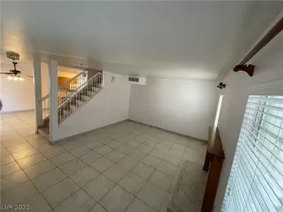 Photo #4: 2341335 Listing 