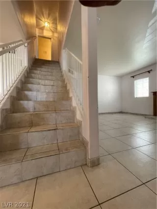 Photo #5: 2341335 Listing 