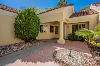 Photo #2: 2341337 Listing