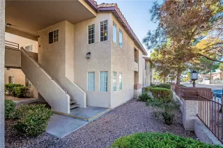 Photo #1: 2341415 Listing