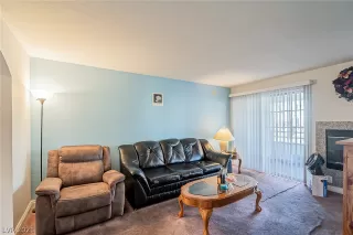 Photo #3: 2341415 Listing