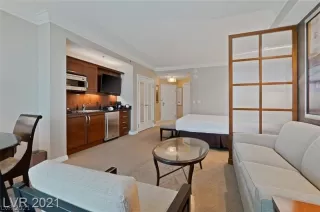 Photo #6: 2341416 Listing