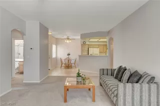 Photo #4: 2341423 Listing 