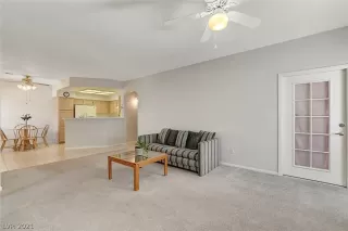 Photo #6: 2341423 Listing 