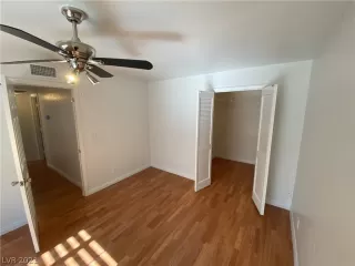 Photo #5: 2341427 Listing 