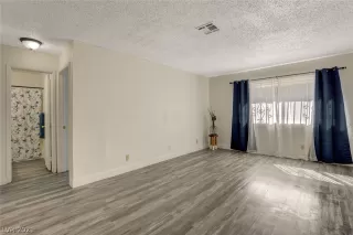 Photo #3: 2341463 Listing 