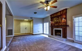 Photo #2: 2341466 Listing 