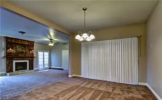 Photo #3: 2341466 Listing 