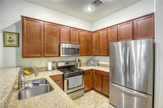 Photo #6: 2341471 Listing 