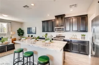 Photo #6: 2341474 Listing