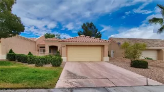 Photo #2: 2341480 Listing