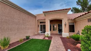 Photo #5: 2341480 Listing