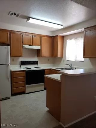 Photo #1: 2341497 Listing 