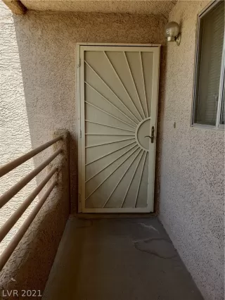 Photo #2: 2341497 Listing 