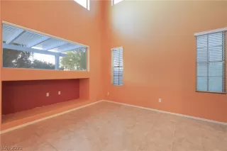 Photo #5: 2341502 Listing 