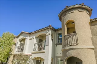 Photo #4: 2341503 Listing 