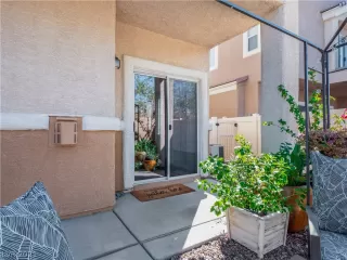 Photo #5: 2341507 Listing