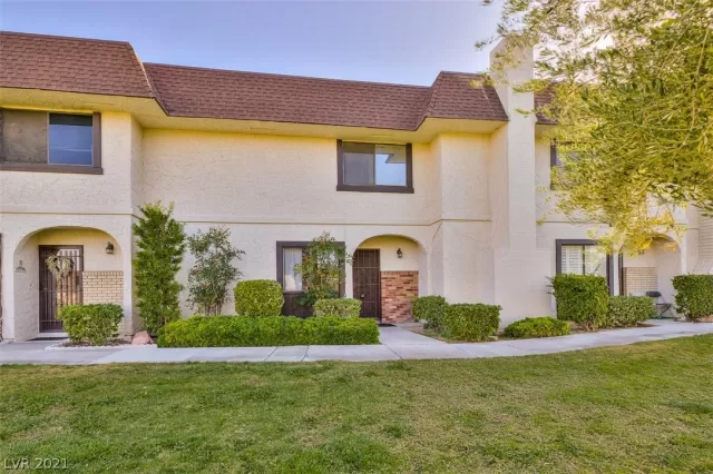 MLS: 2341515 Condo For Sale