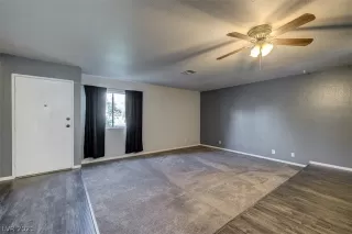 Photo #5: 2341515 Listing