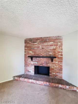 Photo #2: 2341530 Listing 