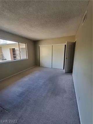 Photo #4: 2341530 Listing 