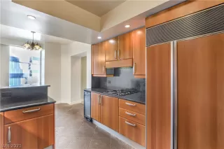 Photo #2: 2341550 Listing