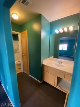 Photo #5: 2341553 Listing 