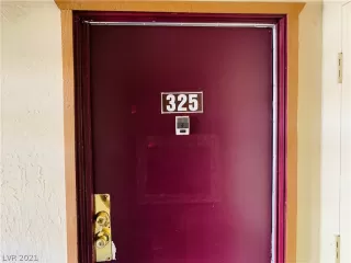 Photo #4: 2341558 Listing