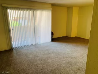 Photo #5: 2341558 Listing