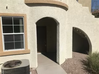 Photo #2: 2341560 Listing