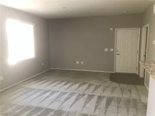 Photo #3: 2341560 Listing