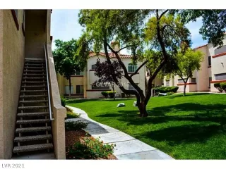 Photo #1: 2341572 Listing