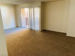 Photo #5: 2341598 Listing 