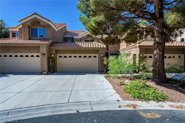 MLS: 2341652 Condo For Sale