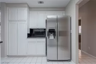 Photo #4: 2341652 Listing 