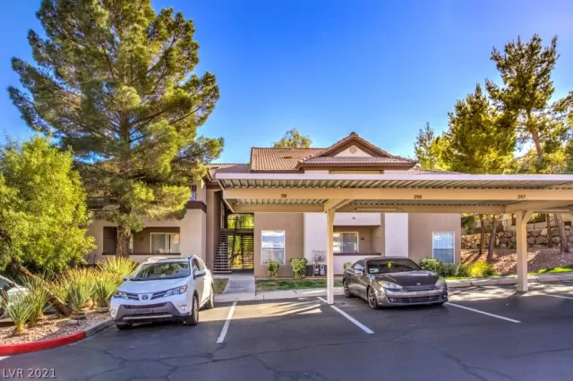 MLS: 2341662 Condo For Sale