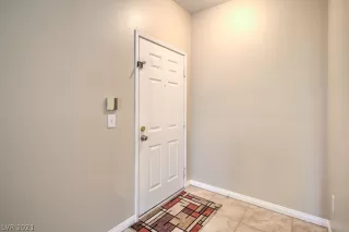 Photo #3: 2341662 Listing