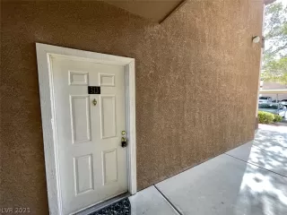 Photo #1: 2341705 Listing